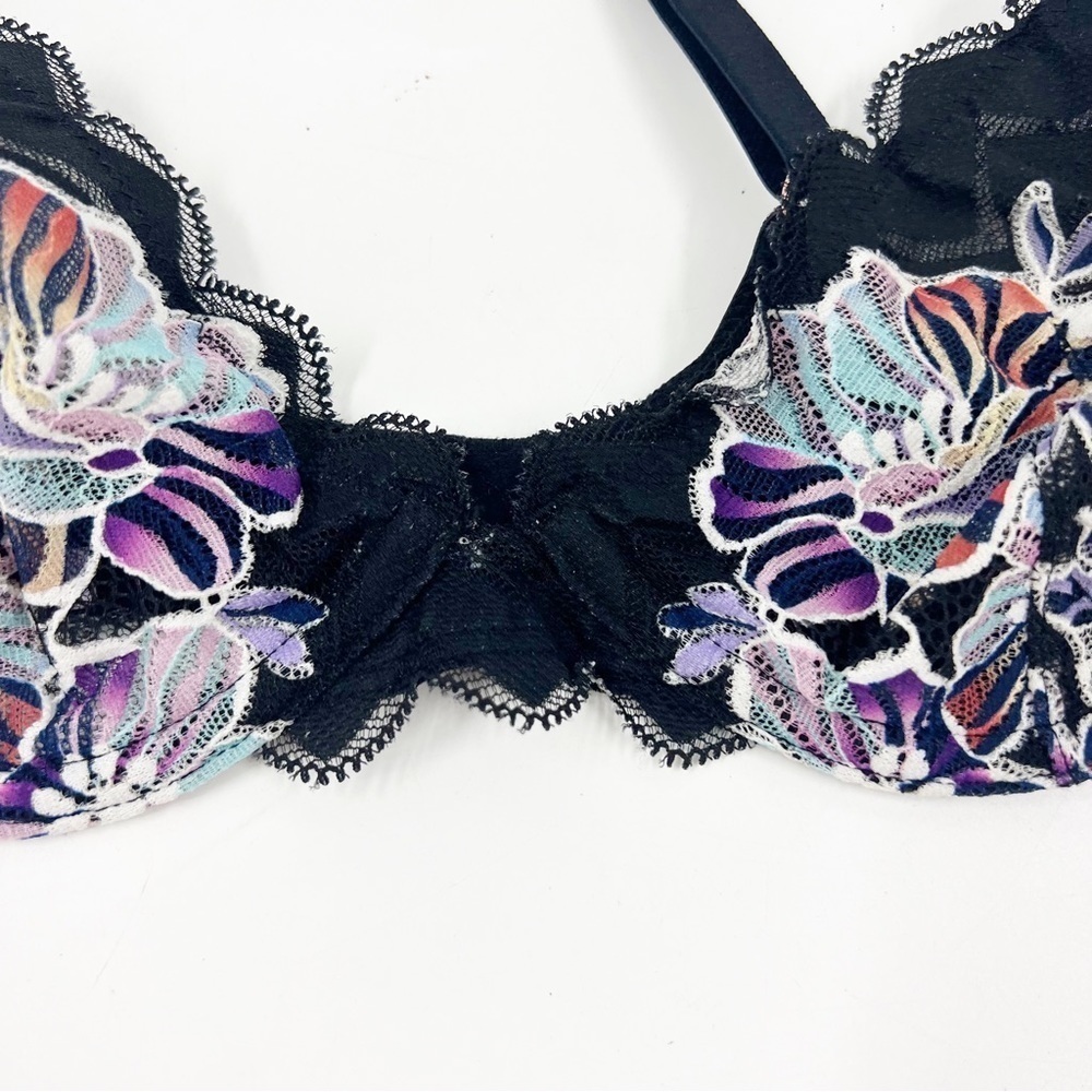 Savage X Fenty Women's Zig Zag Zen Unlined Lace Plunge Bra Floral Size X-Small — image 5 of 7